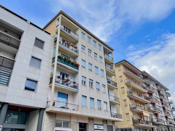 appartamento in vendita a Verbania in zona Intra