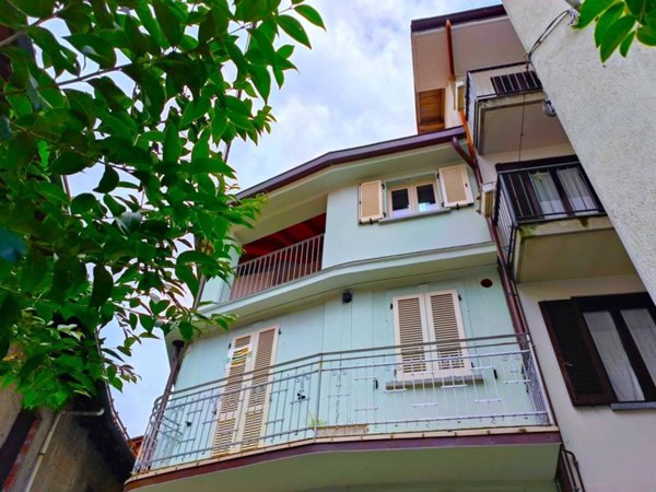 appartamento in vendita a Verbania in zona Intra