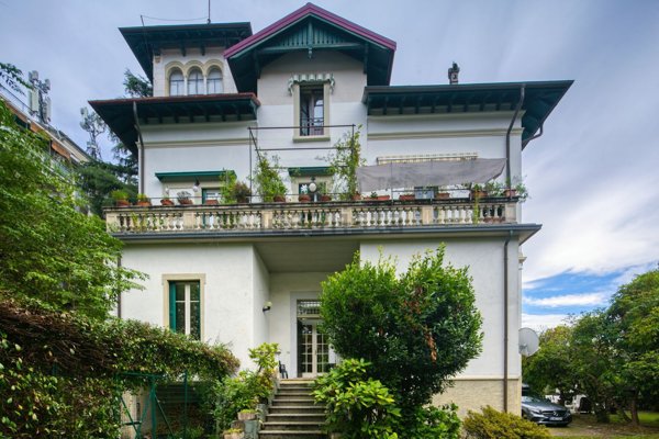 casa indipendente in vendita a Verbania