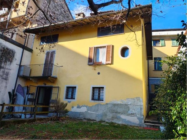 appartamento in vendita a Verbania in zona Intra