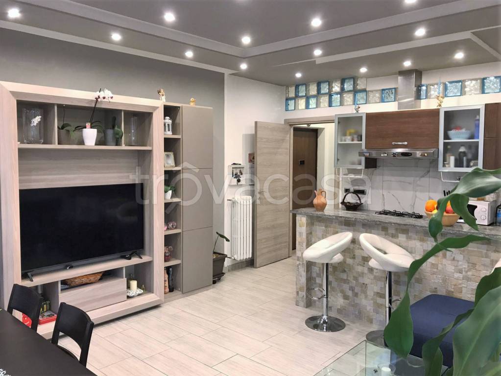 appartamento in vendita a Verbania in zona Trobaso