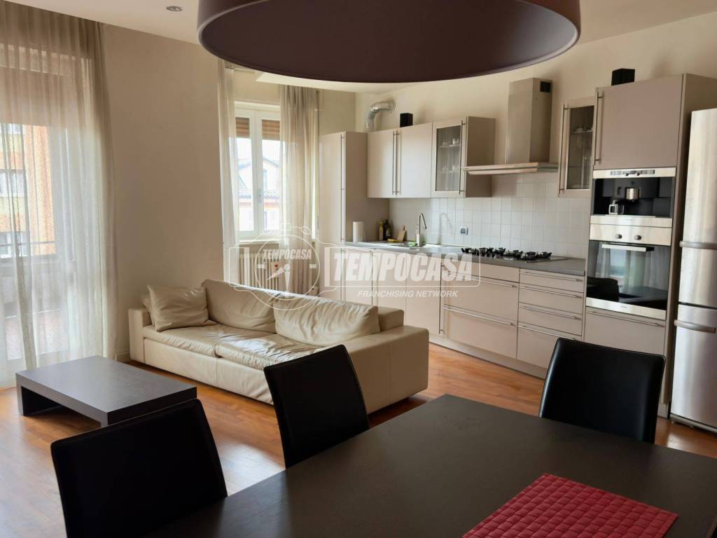 appartamento in vendita a Verbania in zona Intra