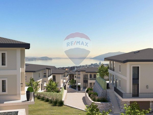 casa indipendente in vendita a Verbania in zona Zoverallo