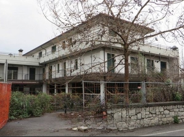 casa indipendente in vendita a Verbania