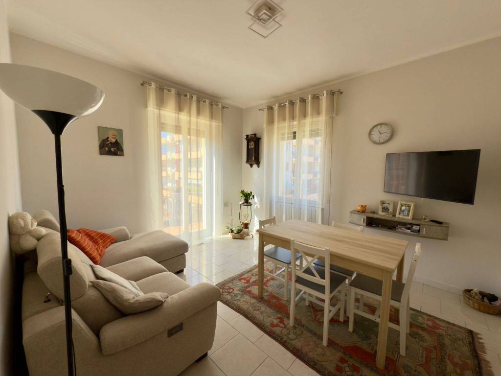 appartamento in vendita a Verbania in zona Intra