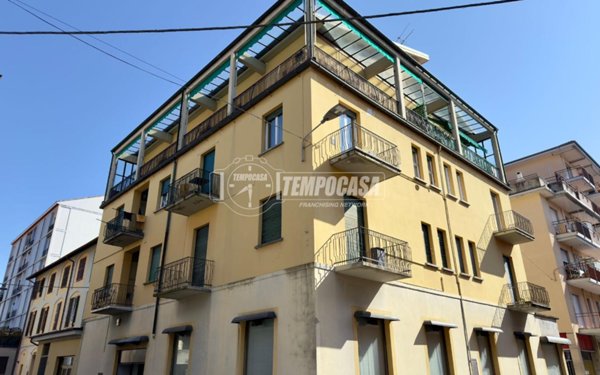 appartamento in vendita a Verbania in zona Intra