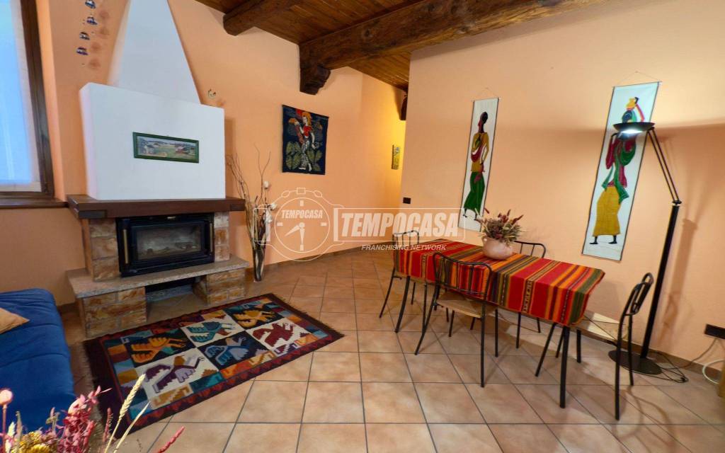 appartamento in vendita a Verbania in zona Intra