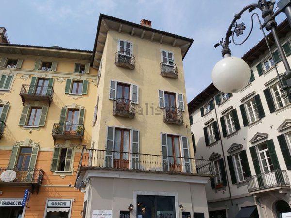 appartamento in vendita a Verbania in zona Intra
