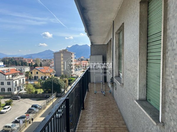 appartamento in vendita a Verbania in zona Pallanza
