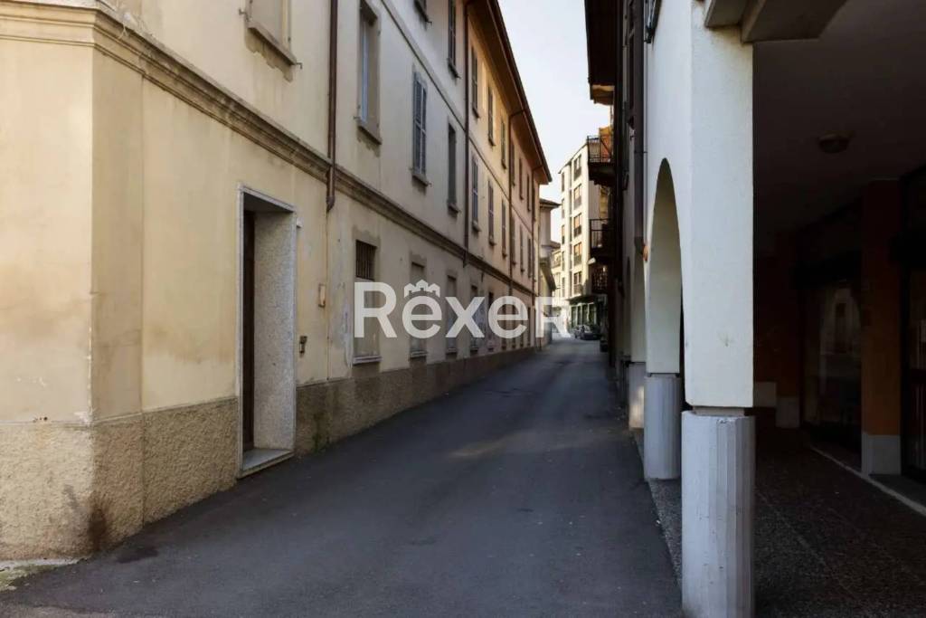 appartamento in vendita a Verbania in zona Intra