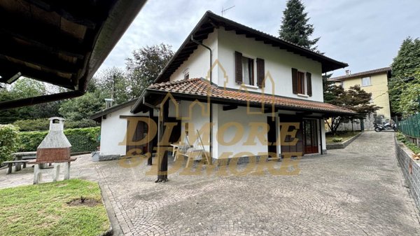 casa indipendente in vendita a Verbania