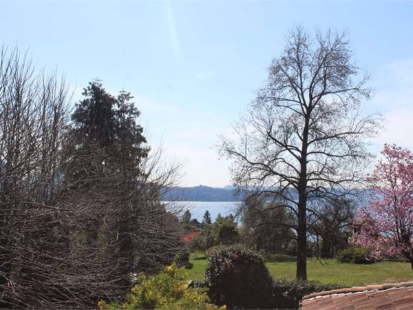 casa indipendente in vendita a Verbania in zona Intra