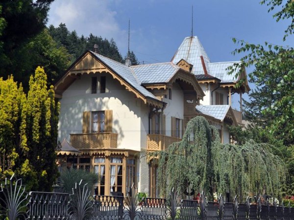 casa indipendente in vendita a Verbania in zona Intra