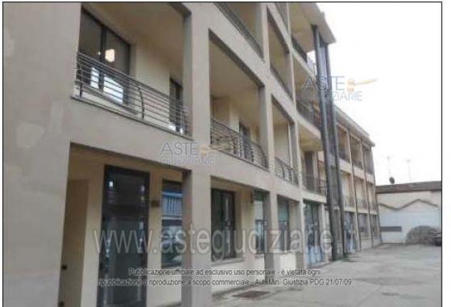 negozio in vendita a Verbania in zona Intra