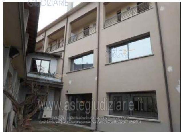 negozio in vendita a Verbania