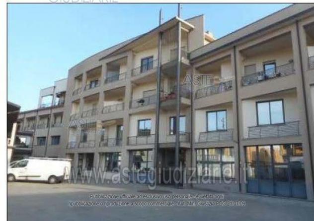 locale commerciale in vendita a Verbania in zona Intra