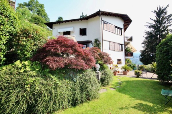 casa indipendente in vendita a Verbania in zona Madonna di Campagna