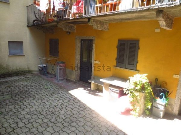 appartamento in vendita a Verbania in zona Unchio