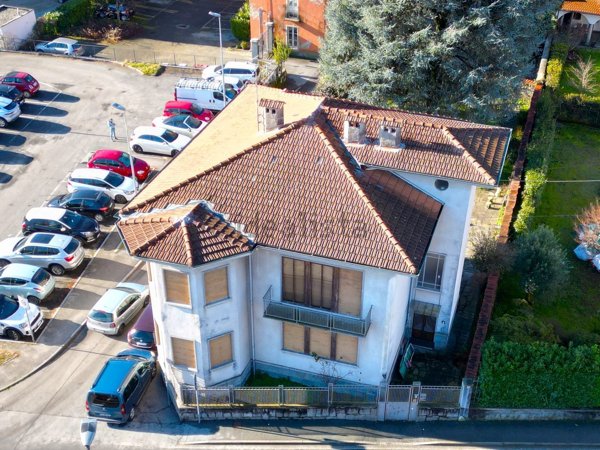 casa indipendente in vendita a Verbania
