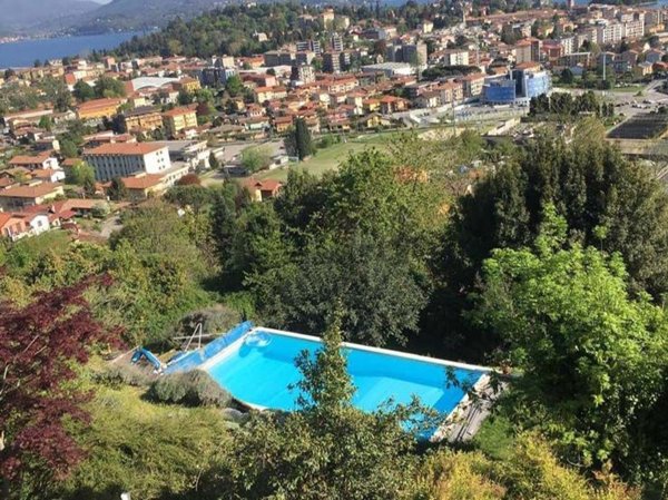 casa indipendente in vendita a Verbania in zona Suna