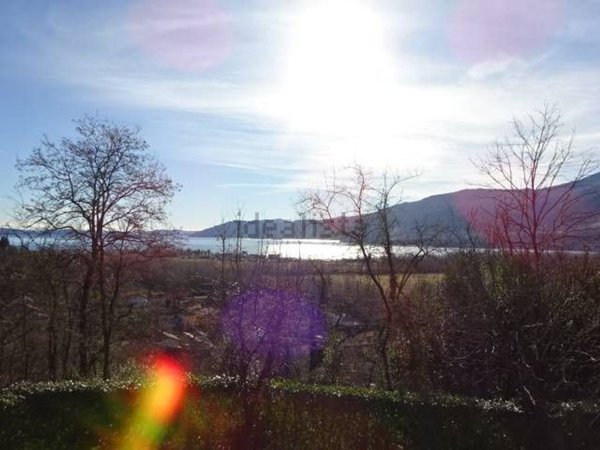 casa indipendente in vendita a Verbania