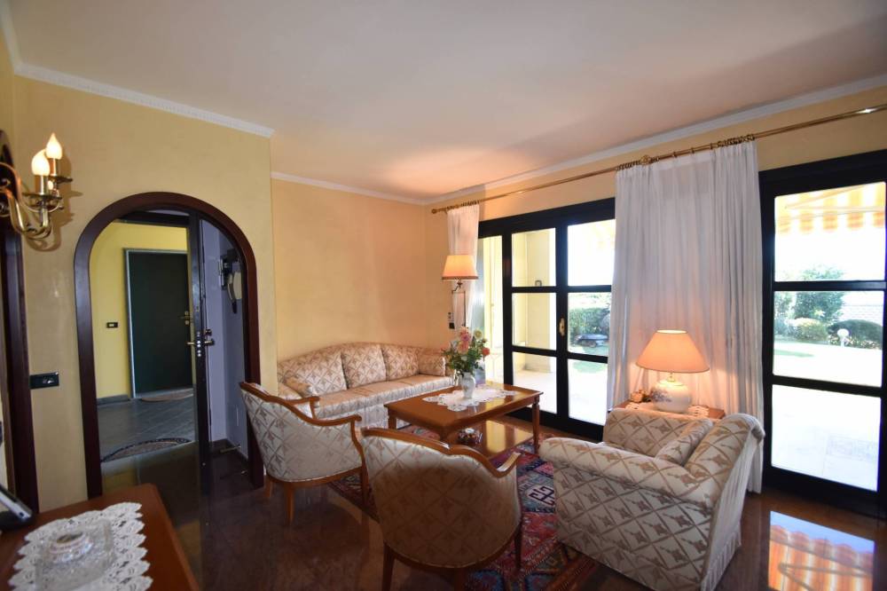casa indipendente in vendita a Verbania in zona Intra