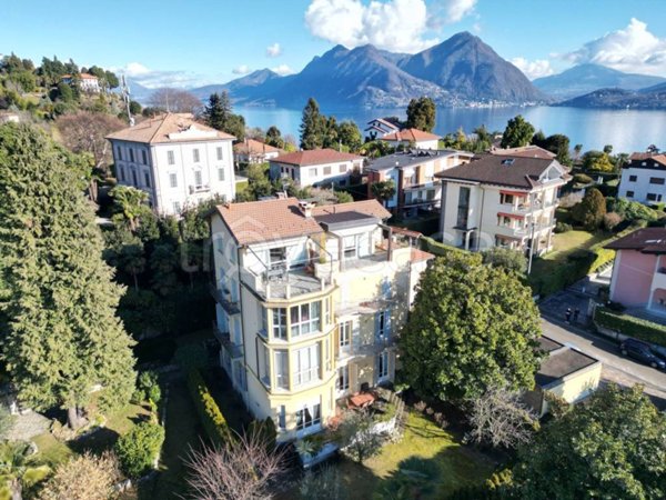 appartamento in vendita a Verbania in zona Pallanza