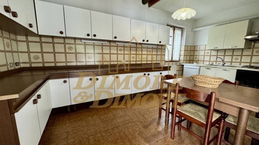 casa indipendente in vendita a Verbania in zona Biganzolo