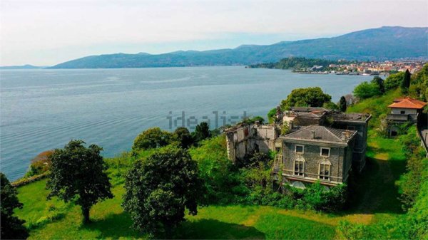 casa indipendente in vendita a Verbania