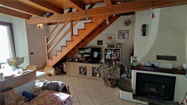 appartamento in vendita a Verbania in zona Unchio