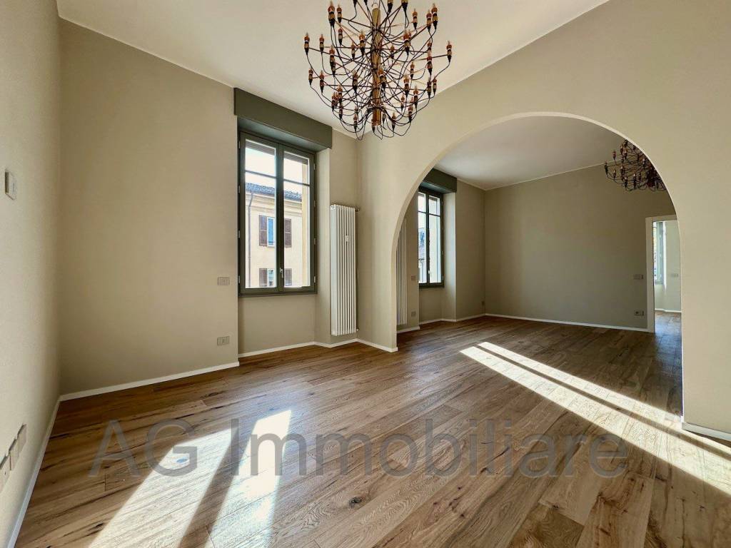 appartamento in vendita a Verbania in zona Centro Città