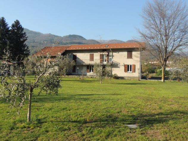 casa indipendente in vendita a Verbania in zona Trobaso