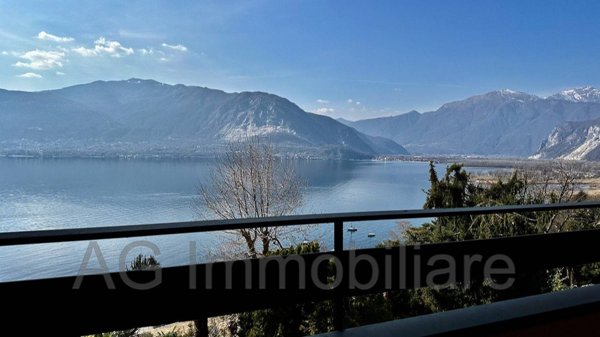 appartamento in vendita a Verbania in zona Suna