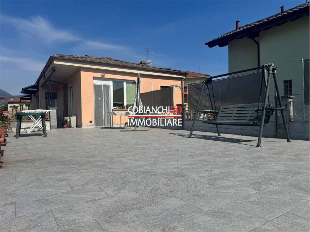 appartamento in vendita a Verbania in zona Pallanza