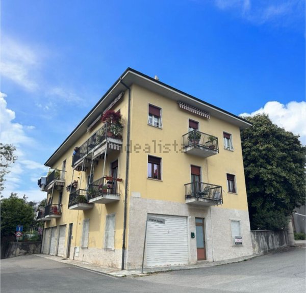 appartamento in vendita a Verbania in zona Centro Città