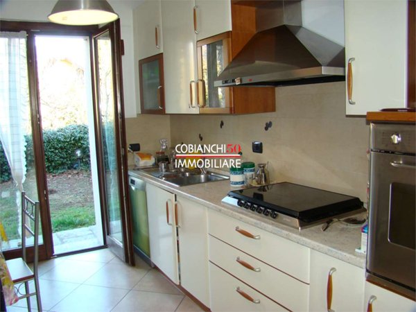 casa indipendente in vendita a Verbania in zona Pallanza