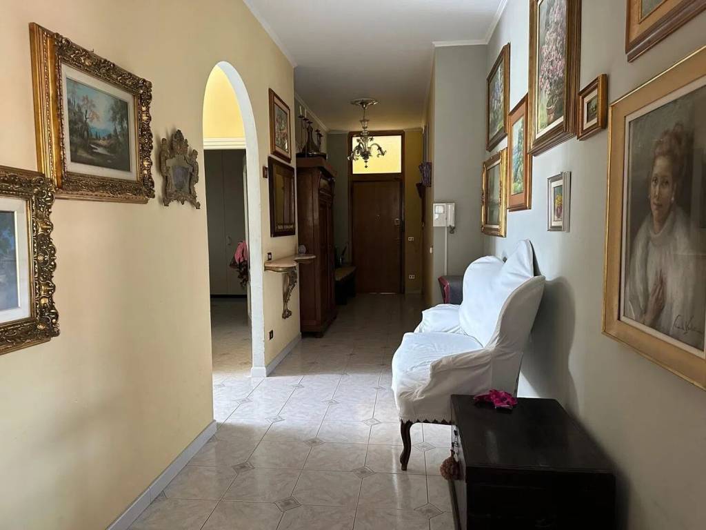 appartamento in vendita a Verbania in zona Intra