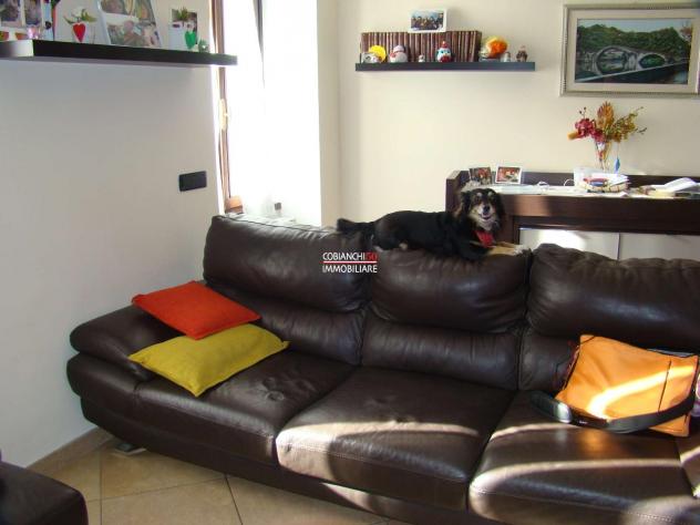 casa indipendente in vendita a Verbania in zona Pallanza