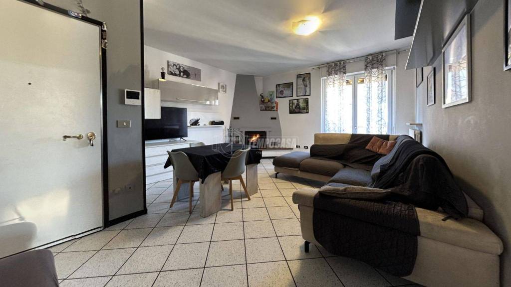 appartamento in vendita a Verbania in zona Trobaso