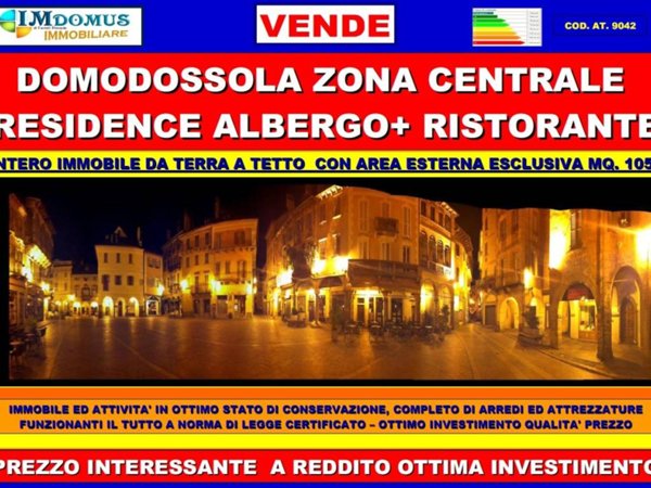 intera palazzina in vendita a Verbania in zona Intra