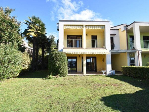 casa indipendente in vendita a Verbania in zona Intra