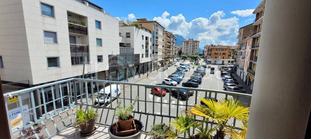 appartamento in vendita a Verbania in zona Intra