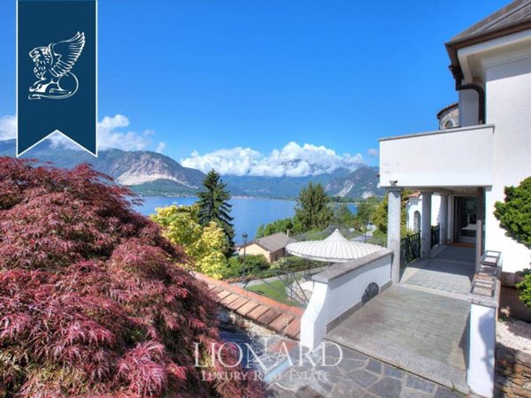 casa indipendente in vendita a Verbania in zona Pallanza