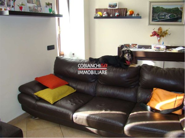 casa indipendente in vendita a Verbania in zona Pallanza