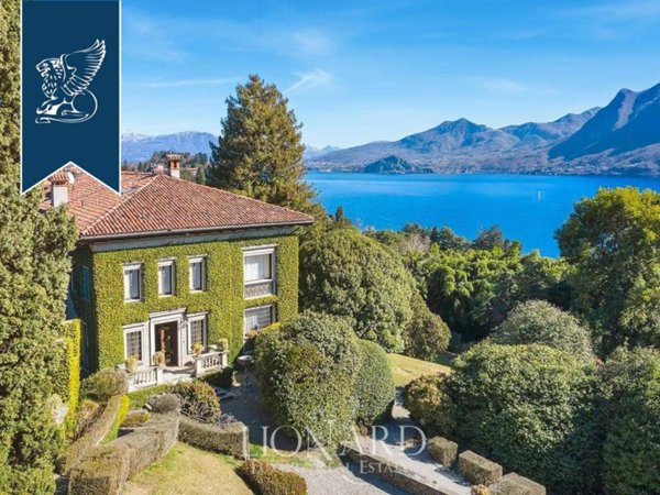 villa in vendita a Verbania in zona Intra
