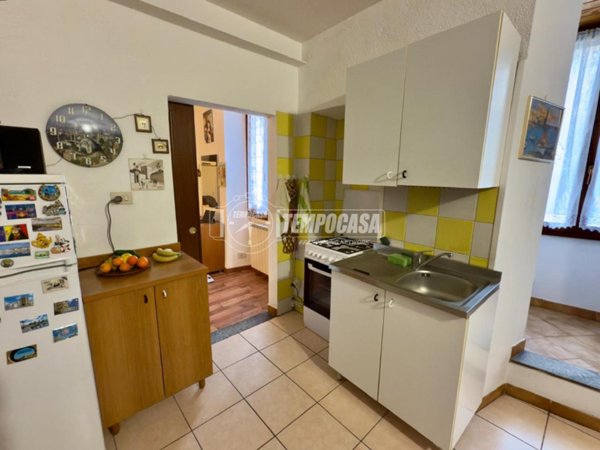 appartamento in vendita a Verbania in zona Trobaso