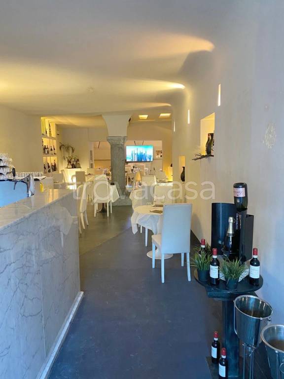 negozio in vendita a Verbania in zona Intra