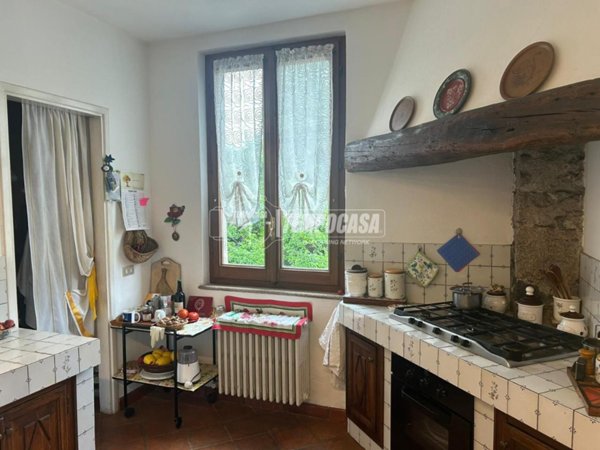 appartamento in vendita a Verbania in zona Intra