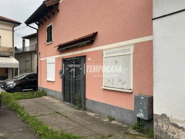 negozio in vendita a Verbania in zona Intra