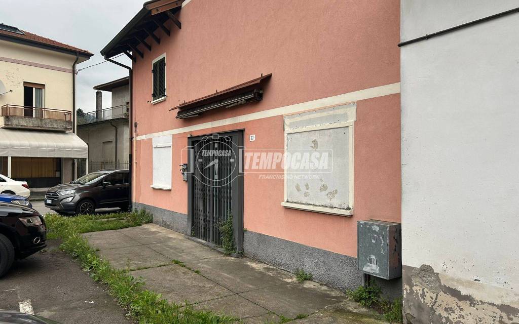 appartamento in vendita a Verbania in zona Intra